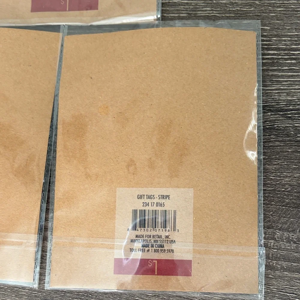 ❤️$2 NWT Colorful Gift Tags Set